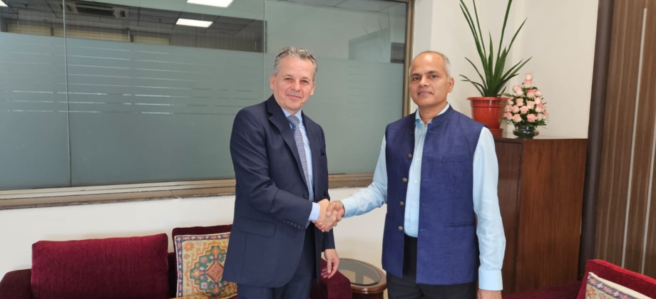 Visita de cortesía del Embajador de Colombia al Ministerio de Asuntos Exteriores de India