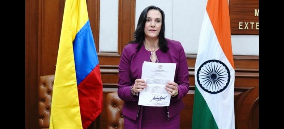 La Embajadora Mariana Pacheco presentó sus cartas credenciales ante el Presidente de la India