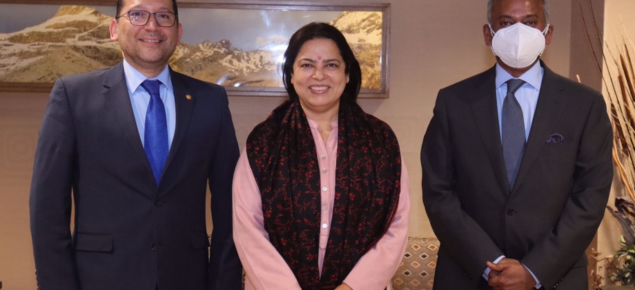 Llegó al país la Ministra de Estado para Asuntos Exteriores de India, Meenakashi Lekhi