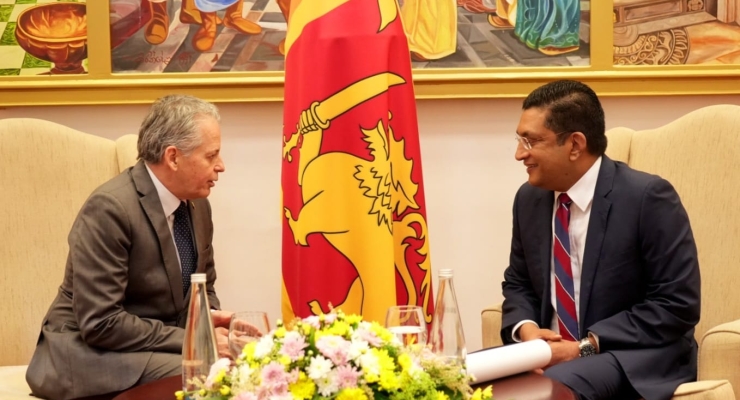 Embajador de Colombia Victor H. Echeverri dialogó con el Ministro de Relaciones Exteriores de Sri Lanka